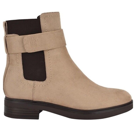 Beige Chelsea Style Ankle Boots Size 7.5 NEW Equestrian Old Money Classic - Picture 1 of 11